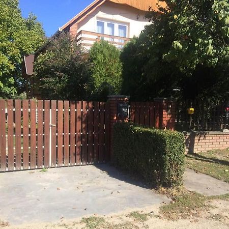 Balatonfůzfő Ady Endre 9.A 아파트 외부 사진